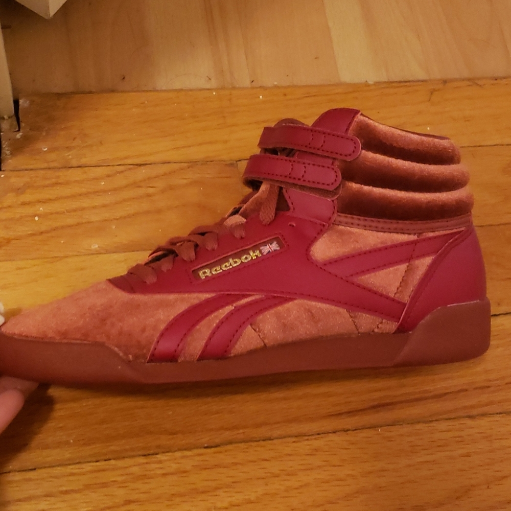 REEBOK sneakers. Brand new. Never worn.